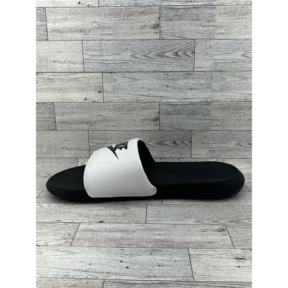 Nike Benassi JDI Slides Shoes Mens Size 13 Black White Sandals CN9675-005 Swoosh